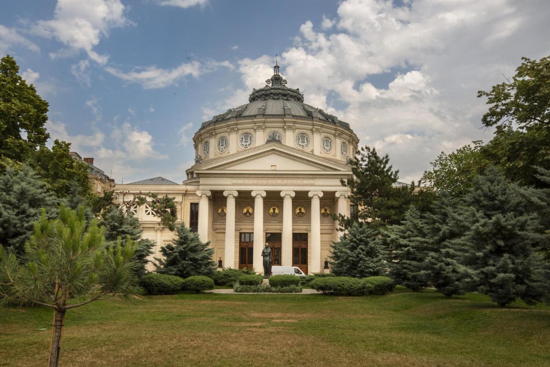 Athenaeum Spacious& Cozy 1Br Prime Location W Balcony Bucharest Exterior photo