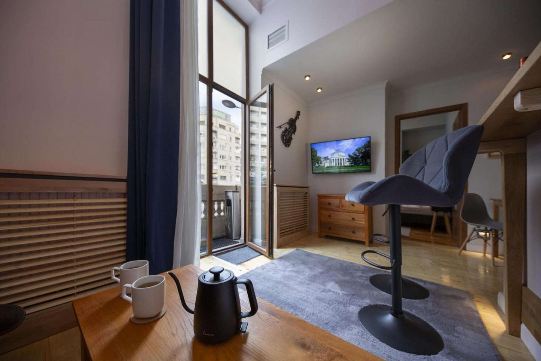 Athenaeum Spacious& Cozy 1Br Prime Location W Balcony Bucharest Exterior photo