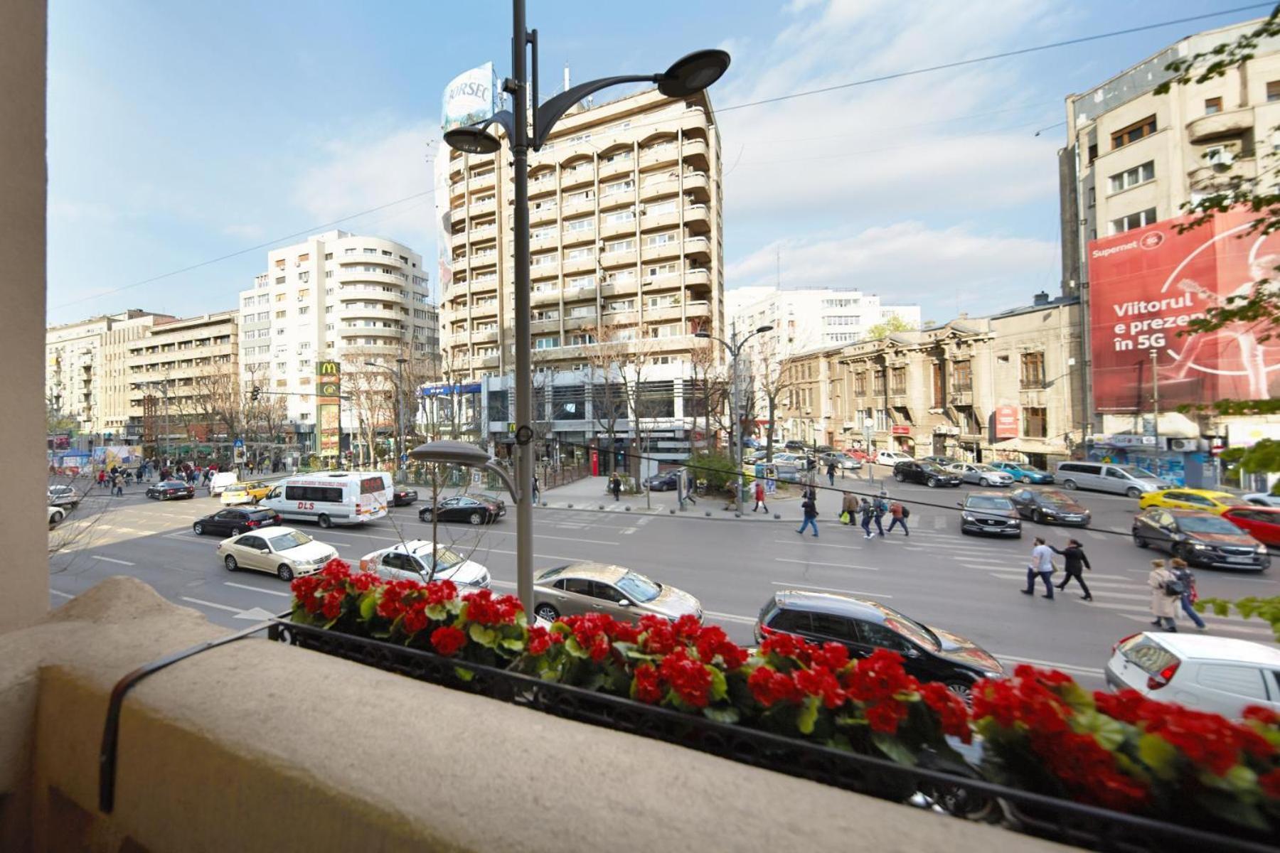 Athenaeum Spacious& Cozy 1Br Prime Location W Balcony Bucharest Exterior photo